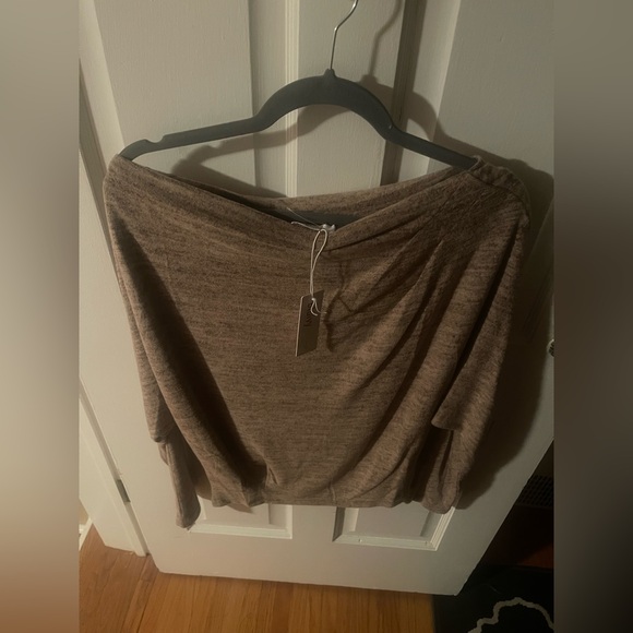 FINAL S & L!!!! CLEAR OUT!!!! Heathered One Off Shoulder Knit Top - Picture 14 of 14